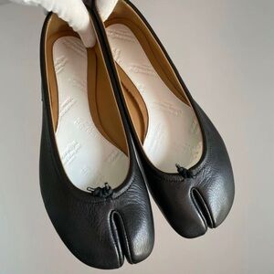 Maison Martin Margiela Black Tabi Flats